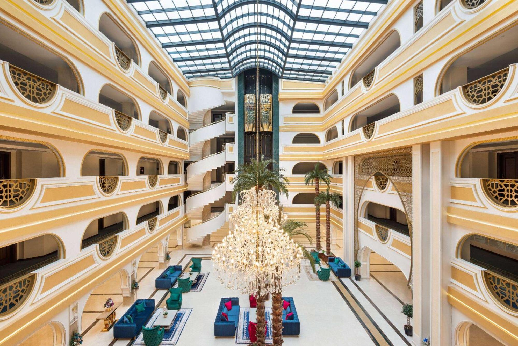 Ramada Plaza By Wyndham Silivri Hotell Exteriör bild